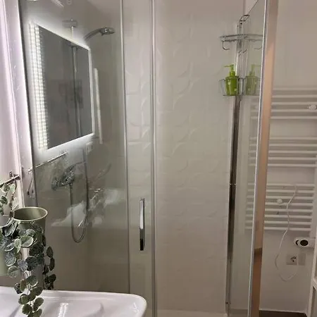 Vatican Almond Tree Penthouse Rzym