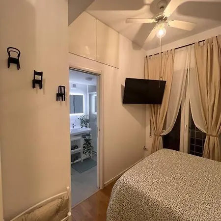 Vatican Almond Tree Penthouse Apartament *